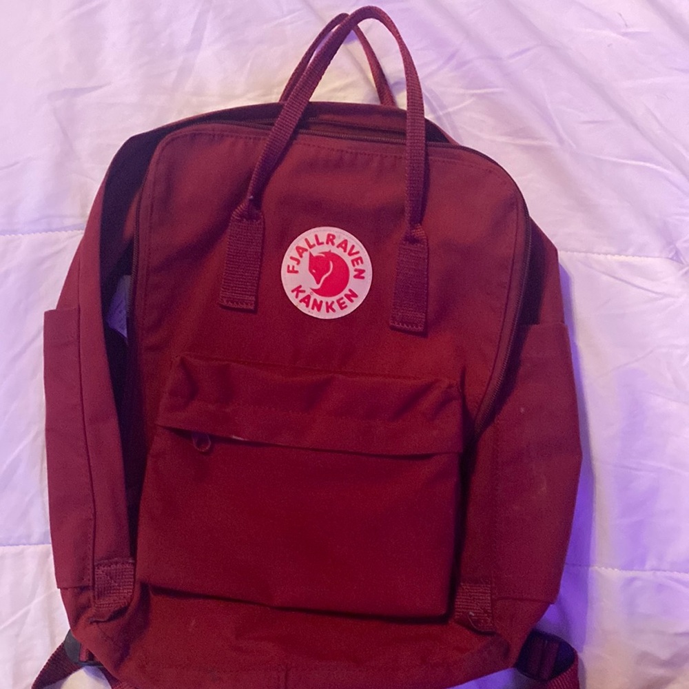 Fjallraven Kanken Backpack in Burgundy